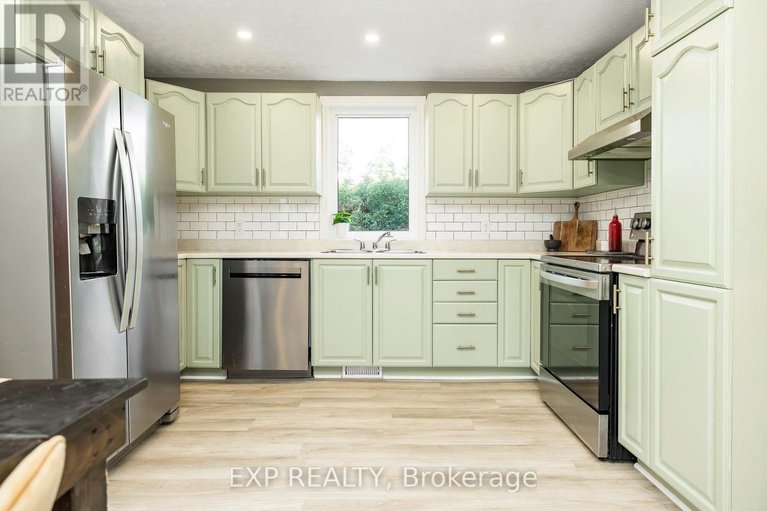 29633169/308-st-george-street/almonte/mississippi-mills/ontario/K0A1A0_11