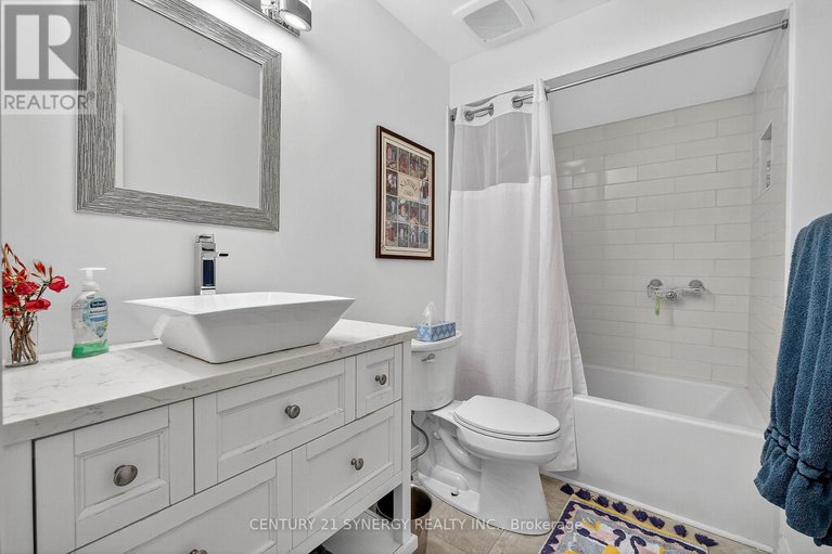 28935783/47-18-oyster-bay-court/stittsville-central/ottawa/ontario/K2S1H3_13