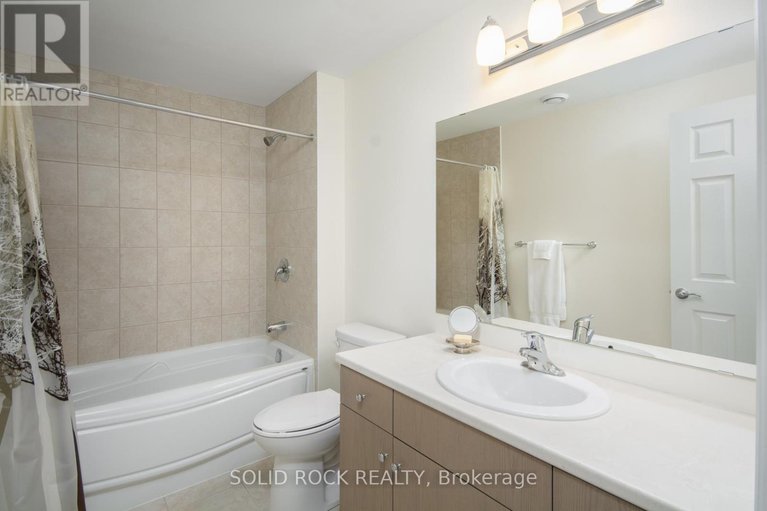 29109276/247-shinny-avenue/emerald-meadowstrailwest/ottawa/ontario/K2V0B9_29