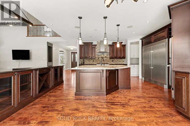 29234459/130-ironstone-court/remainder-of-stittsville-area/ottawa/ontario/K2S0L4_13