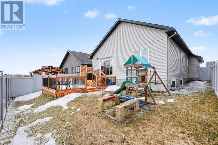 29469696/855-reaume-street/mississippi-mills-ramsay-twp/mississippi-mills/ontario/K0A1A0_37