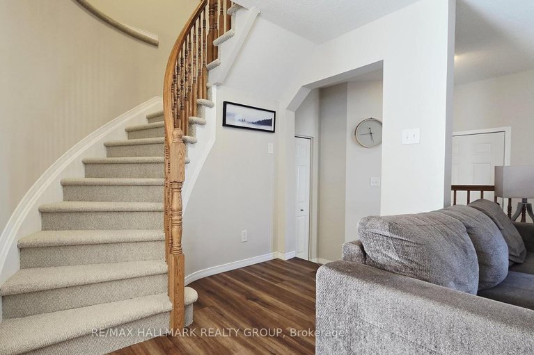 29047464/992-klondike-road/morgans-grantsouth-march/ottawa/ontario/K2K0C3_15