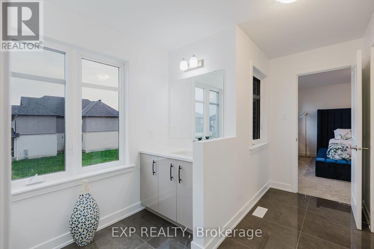 28466592/900-duxbury-lane/riverside-southgloucester-glen/ottawa/ontario/K4M0M3_38