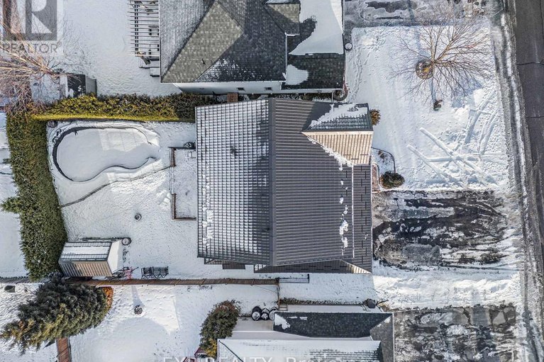 29453383/61-lamadeleine-boulevard/embrun/russell/ontario/K0A1W0_25