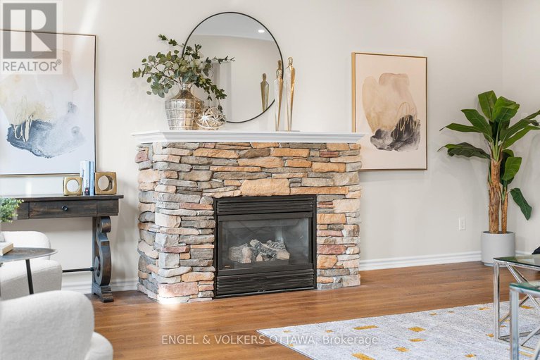 28911455/22-friendly-crescent/stittsville-south/ottawa/ontario/K2S2B6_9