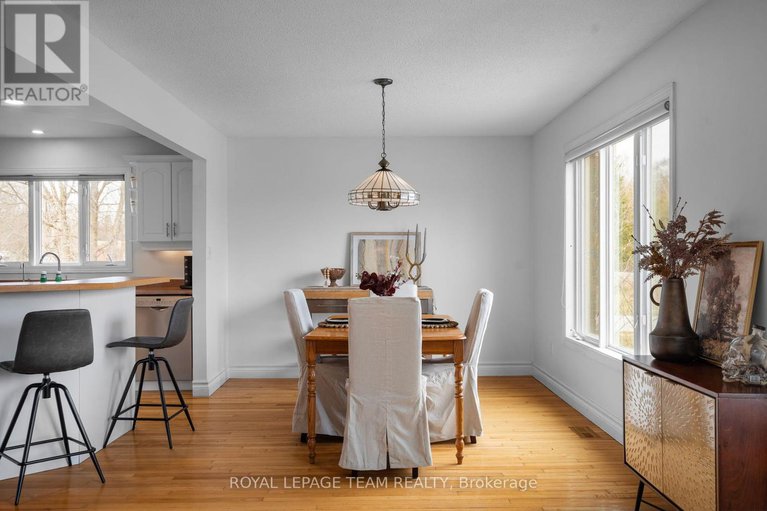 28621218/2150-8th-line-road/osgoode-twp-north-of-reg-rd-6/ottawa/ontario/K0A2P0_8