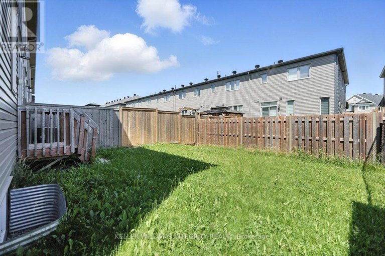 28517732/843-june-grass-street/avalon-west/ottawa/ontario/K4A1H4_31