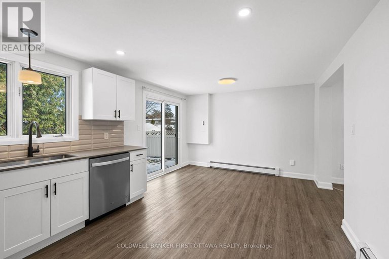 29157123/351-amiens-street/bilberry-creekqueenswood-heights/ottawa/ontario/K1E1P1_10