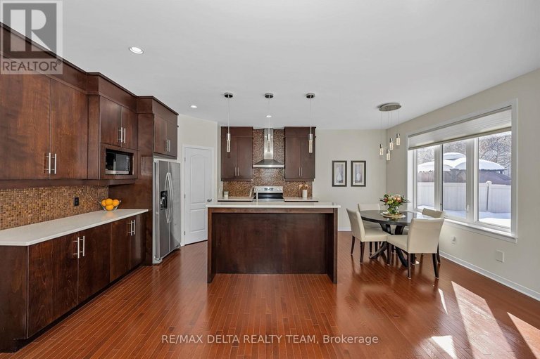 29661185/1889-montmere-avenue/notting-hillsummerside/ottawa/ontario/K4A0E7_6