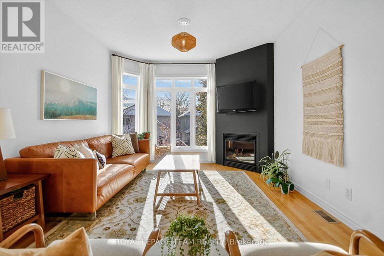 29098547/293-waymark-crescent/bridlewood/ottawa/ontario/K2M0A5_10