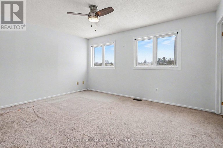 29229076/1970-wildflower-drive/queenswood-heights-south/ottawa/ontario/K1E3V4_14