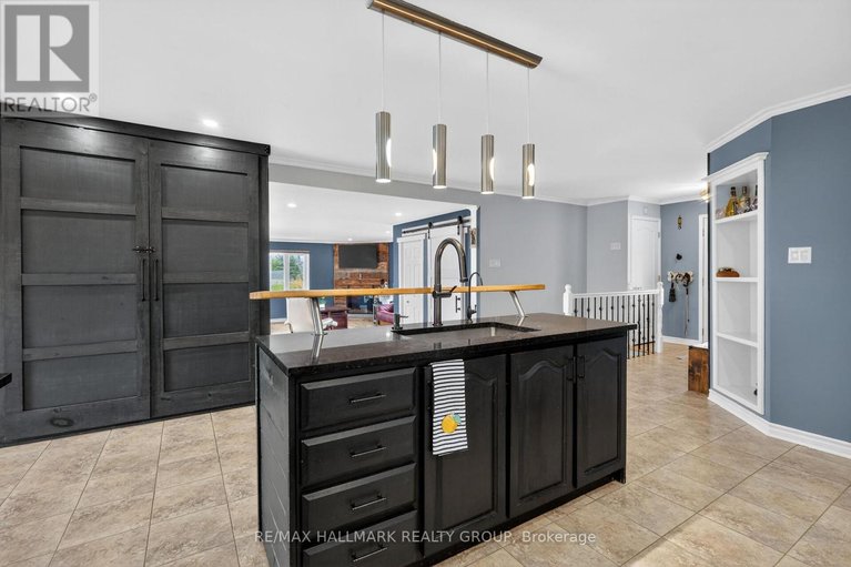 29678408/3821-indian-creek-road/clarencerockland-twp/clarence-rockland/ontario/K0A2A0_15
