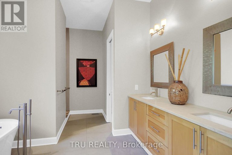 28474227/7909-parkway-road/osgoode-twp-north-of-reg-rd-6/ottawa/ontario/K0A2P0_17
