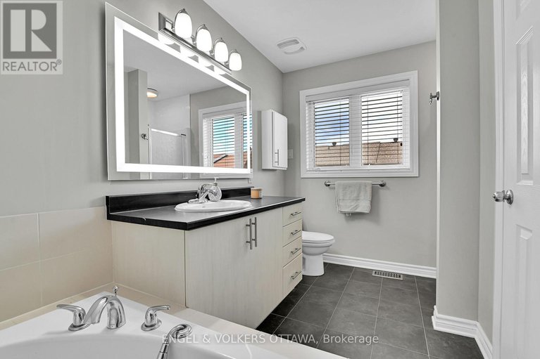 28940714/123-waterfern-way/avalon-east/ottawa/ontario/K4A0T4_21