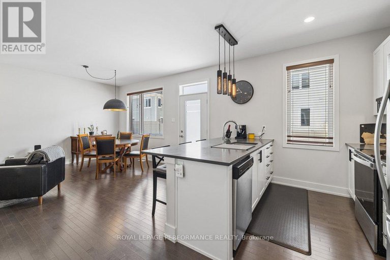 29445573/644-crevier-walk/orleans-village/ottawa/ontario/K1W0M7_21