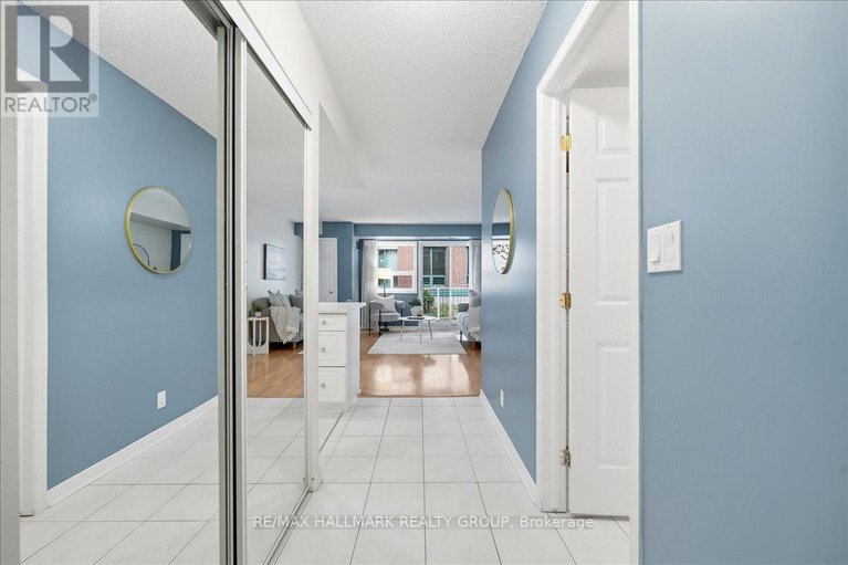 29023587/206-320-centrum-boulevard/bilberry-creekqueenswood-heights/ottawa/ontario/K1E3X9_5