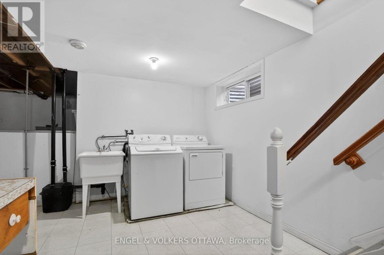 29587308/193-cunningham-avenue-s/applewood-acres/ottawa/ontario/K1H6A7_32