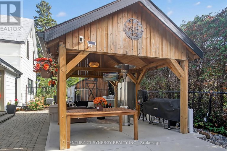 29205114/103-queen-charlotte-street/richmond/ottawa/ontario/K0A2Z0_31