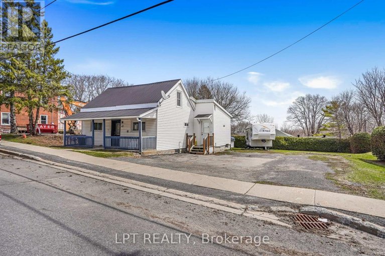 29648615/47-bertha-street-e/vankleek-hill/champlain/ontario/K0B1R0_3