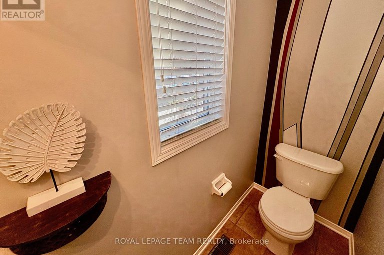 29421780/6302-sablewood-place/chapel-hill/ottawa/ontario/K1C7M6_41