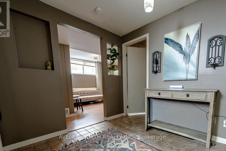 29413280/894-lise-crescent/town-of-rockland/clarence-rockland/ontario/K4K1G8_15