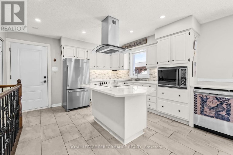 29645047/1547-st-jacques-road/russell-twp/russell/ontario/K0A1W0_17