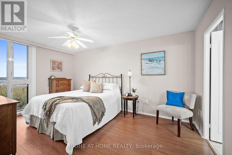 29036867/1006-1025-richmond-road/woodroffe/ottawa/ontario/K2B8G8_22