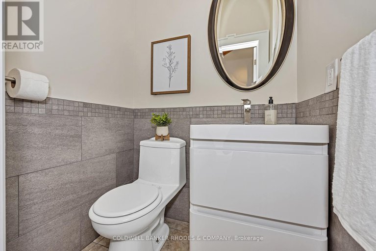 28379568/421-hinton-avenue-s/civic-hospital/ottawa/ontario/K1Y1B2_24