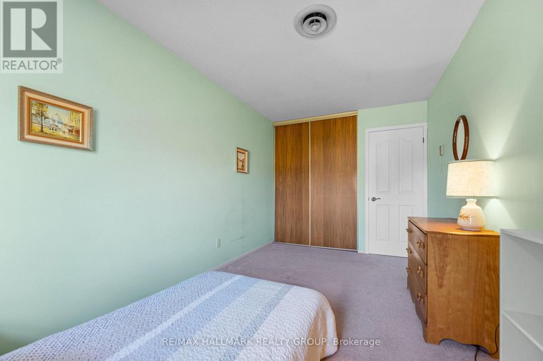 28818495/26-c-arnold-drive/arbeatha-park/ottawa/ontario/K2H6V9_26