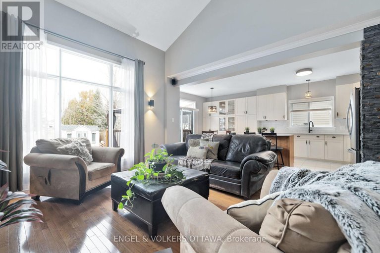 29155937/823-scala-avenue/notting-hillsummerside/ottawa/ontario/K4A4M2_7