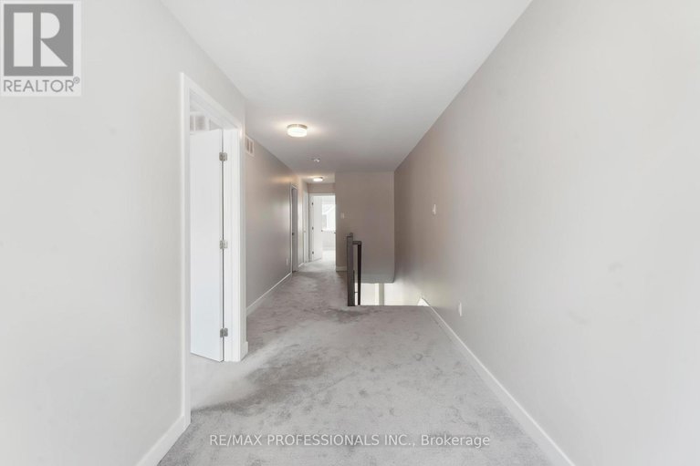 28406197/826-bascule-place/btwn-franktown-rd-fallowfield-rd/ottawa/ontario/K0A2Z0_13