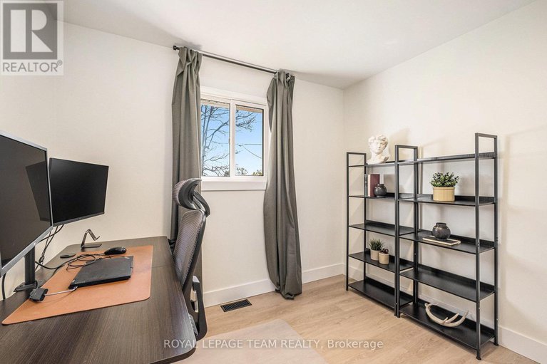28998755/1421-stone-road/north-grenville-twp-kemptville-south/north-grenville/ontario/K0G1S0_22