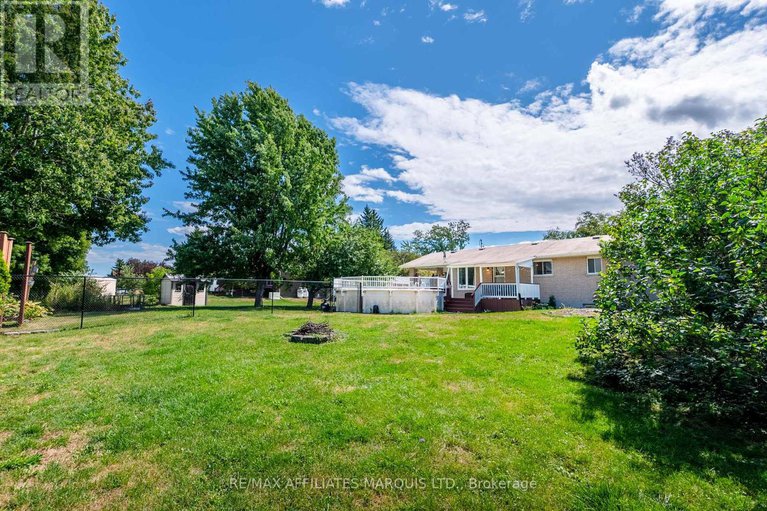 28780617/18223-oak-drive/south-glengarry-charlottenburgh-twp/south-glengarry/ontario/K0C2J0_35