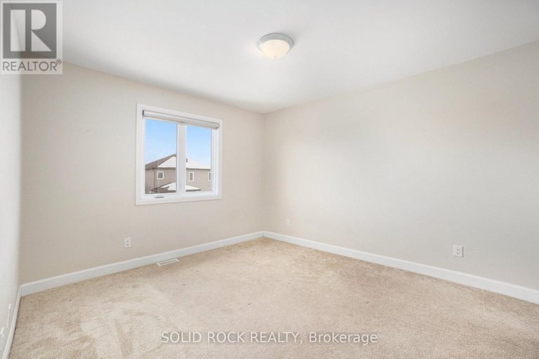 29161778/524-lucent-street/village-of-russell/russell/ontario/K4R0G3_21