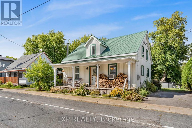 28788005/12-high-street/vankleek-hill/ontario/K0B1R0_2
