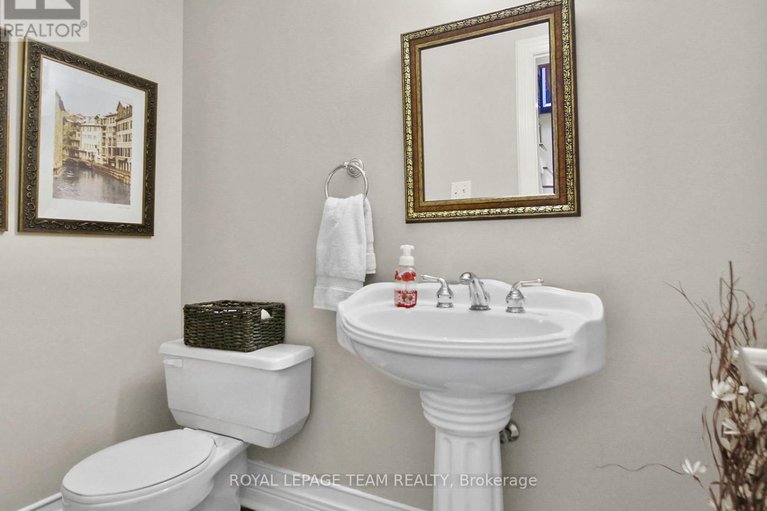 29069392/1105-cindy-hill-crescent/manotick-long-island-nicholls-island/ottawa/ontario/K4M1E8_24