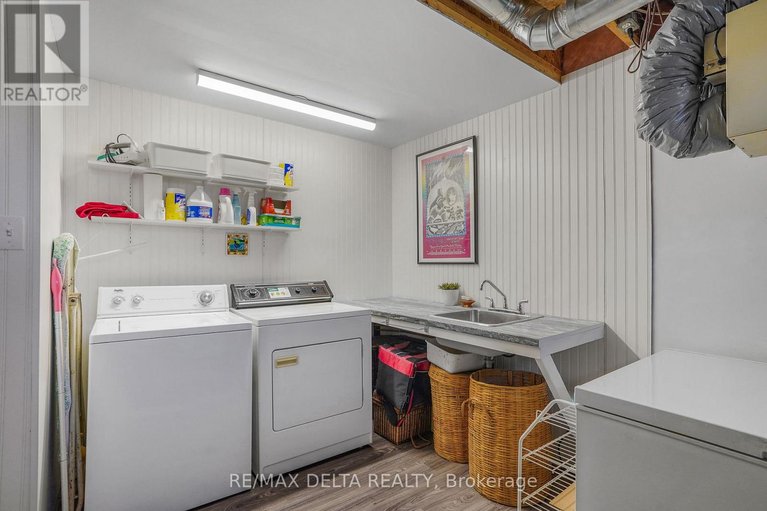 29633176/48-stephens-street/vankleek-hill/champlain/ontario/K0B1R0_27