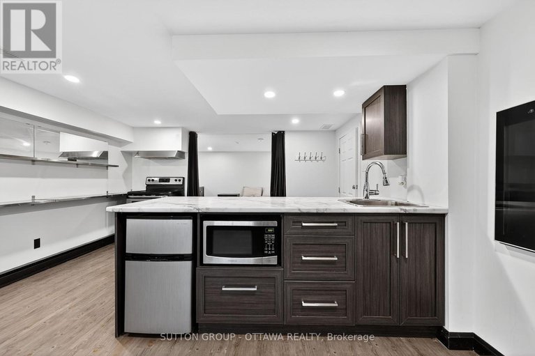 28916928/1000-adley-road-n/carson-grove/ottawa/ontario/K1J8B9_28