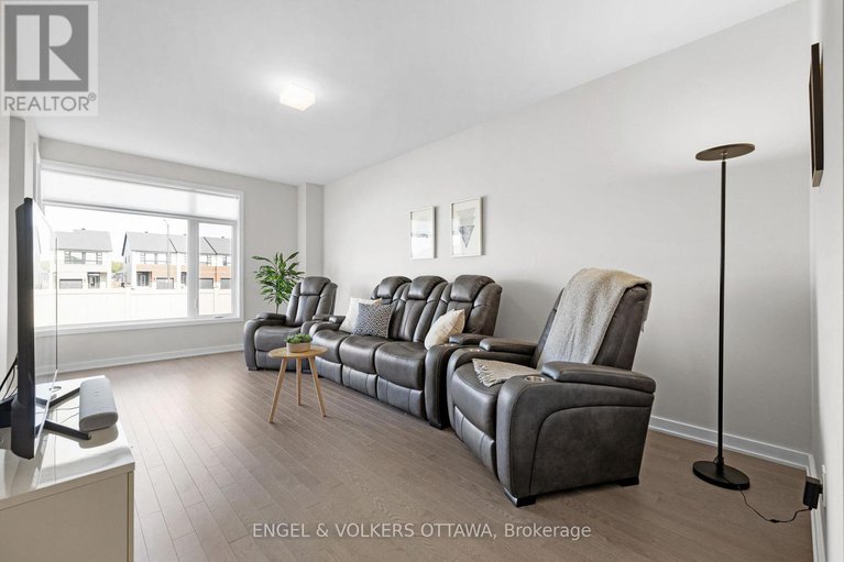 29402530/126-orchestra-way/riverside-southgloucester-glen/ottawa/ontario/K4M0R5_17