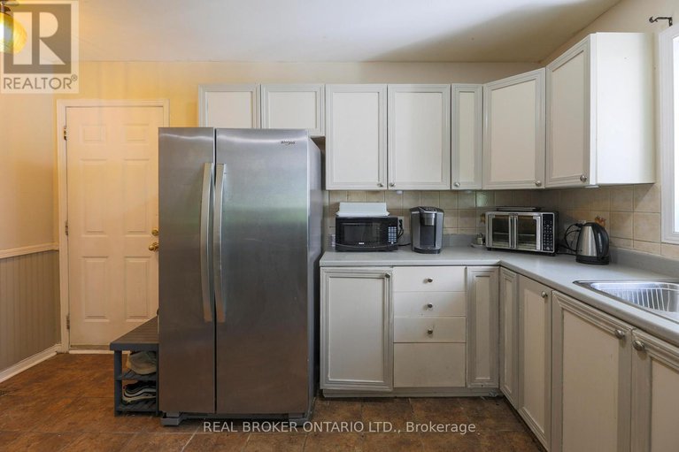 28422588/30-kingfisher-crescent/north-grenville-twp-kemptville-east/north-grenville/ontario/K0G1J0_8