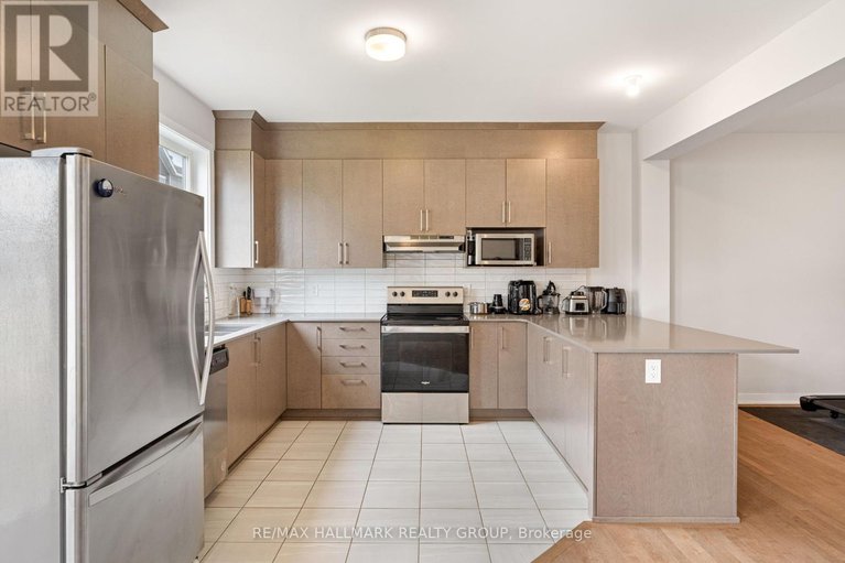 28629018/243-surface-lane/half-moon-bay/ottawa/ontario/K2J6X9_6