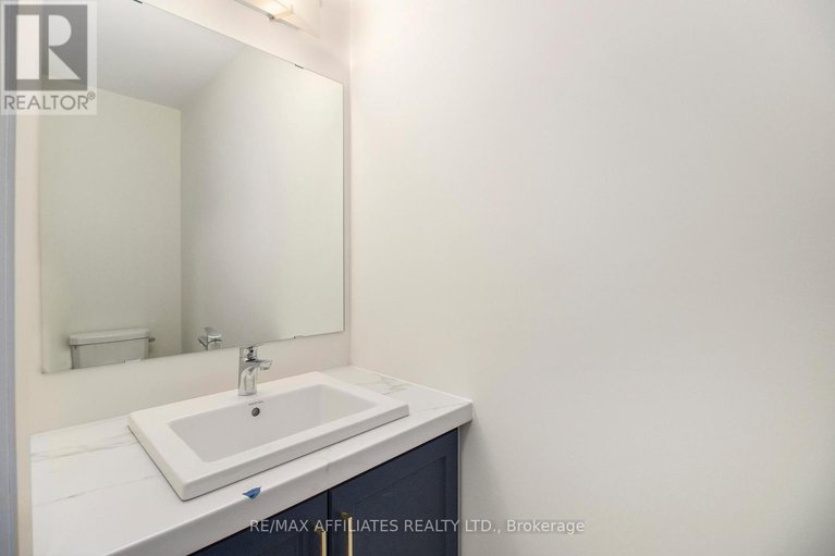 26935822/1213-montblanc-crescent/faubourg-ste-marie-hamlet/embrun/ontario/K0A1W1_7