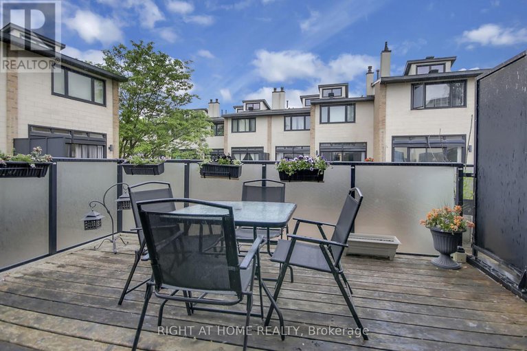 28454750/575-old-st-patrick-street/lower-town/ottawa/ontario/K1N9H5_15