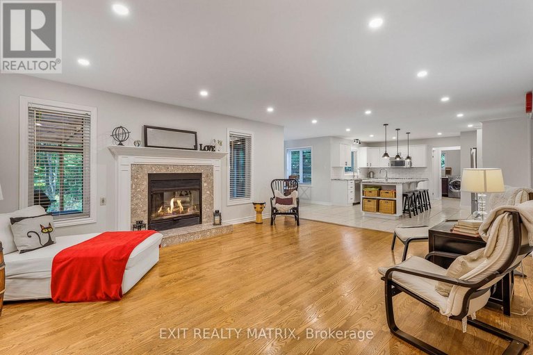 29668590/6343-deermeadow-drive/greely/ottawa/ontario/K4P1M9_9