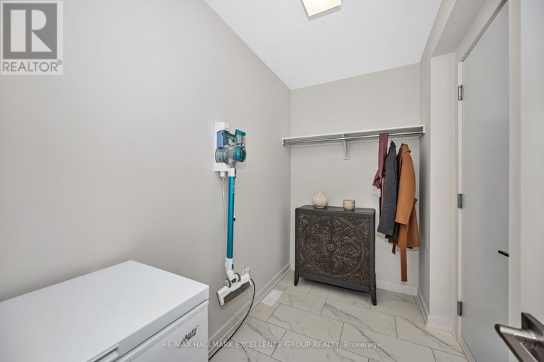 29400728/677-honeydew-street/riverside-southgloucester-glen/ottawa/ontario/K1X0K5_16