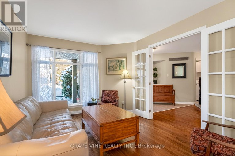 29326817/130-springcreek-crescent/bridlewood/ottawa/ontario/K2M2M1_9