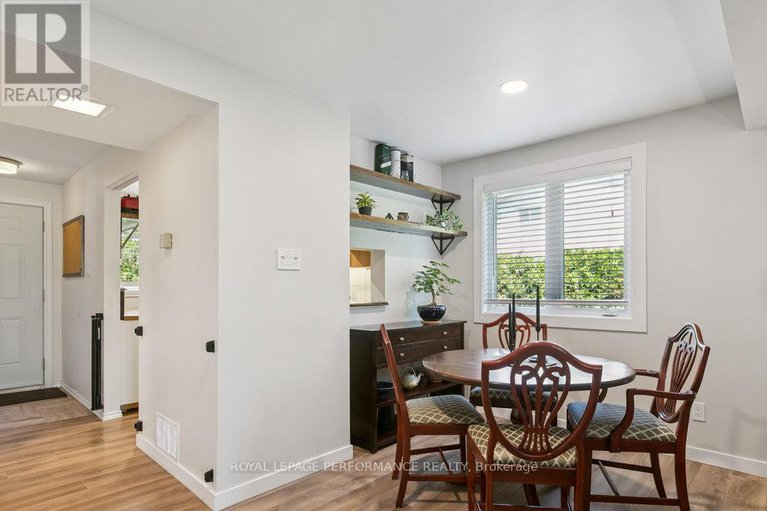 28575649/75-1646-du-sommet-place/chateauneuf/ottawa/ontario/K1C4Y9_15