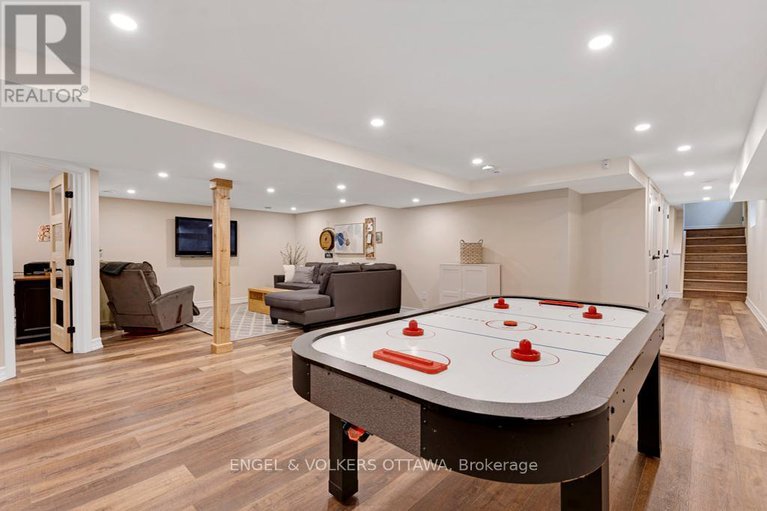 28654759/656-spruce-ridge-road/huntley-ward-south-west/ottawa/ontario/K0A1L0_26