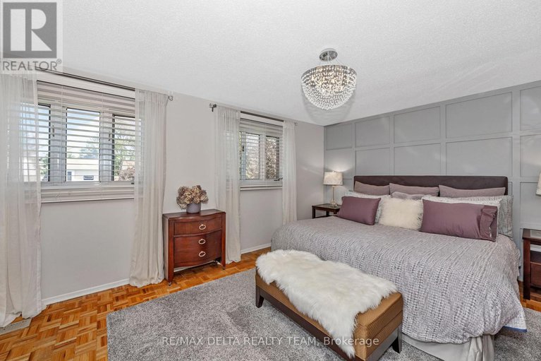28632768/61-valewood-crescent/blackburn-hamlet/ottawa/ontario/K1B4G1_14