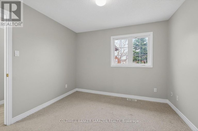 29660600/33-rialto-way/hunt-club-parkgreenboro/ottawa/ontario/K1T4B3_31